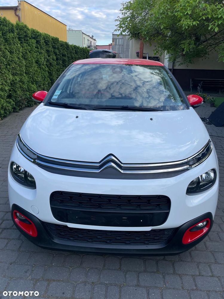 Citroën C3 Pure Tech 82 SHINE - 1