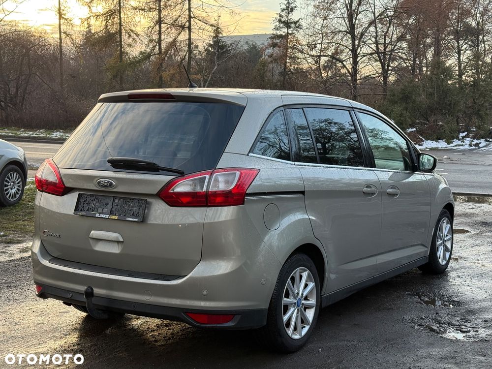 Ford Grand C-MAX - 5