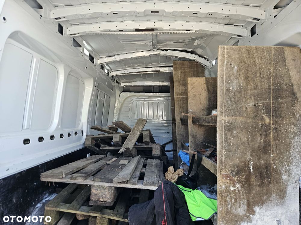 Maxus DELIVER 9  2024 ROK   2.0 Diesel 150kM - 16