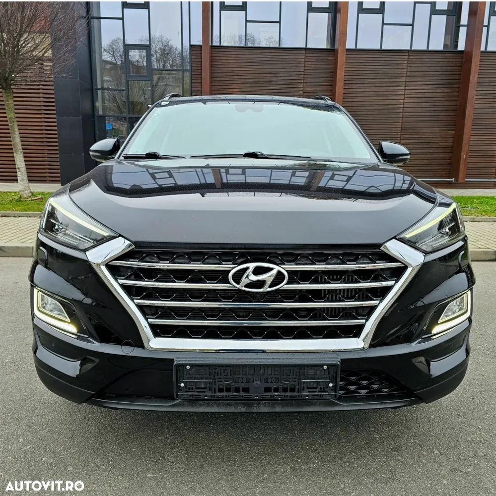 Hyundai Tucson 2.0 CRDI 4WD Automatik Premium - 2