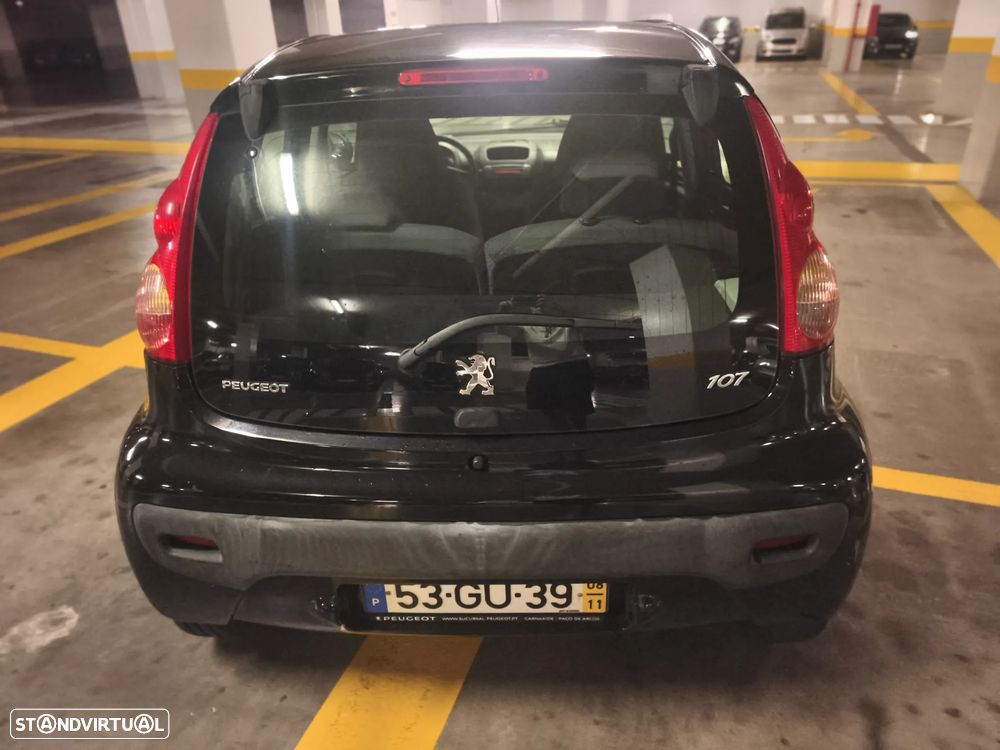 Peugeot 107 1.0 Trendy - 24