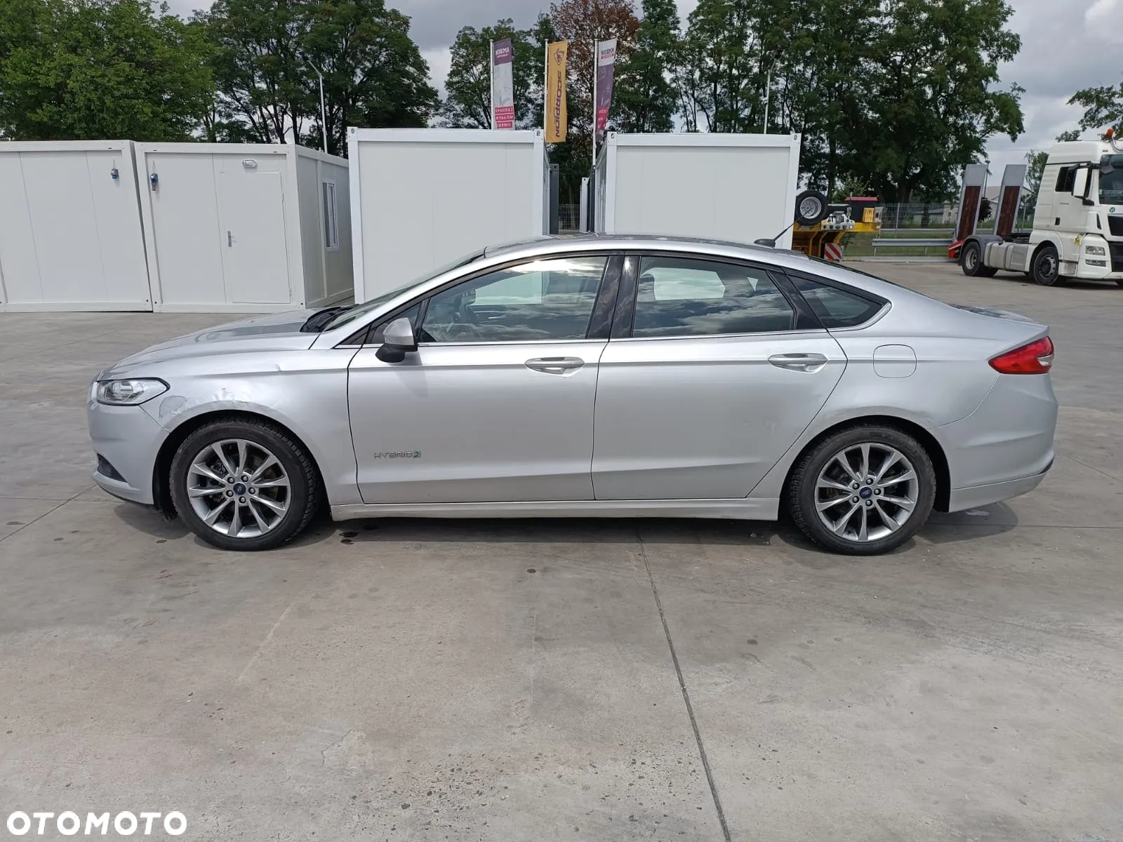 Ford Fusion - 2