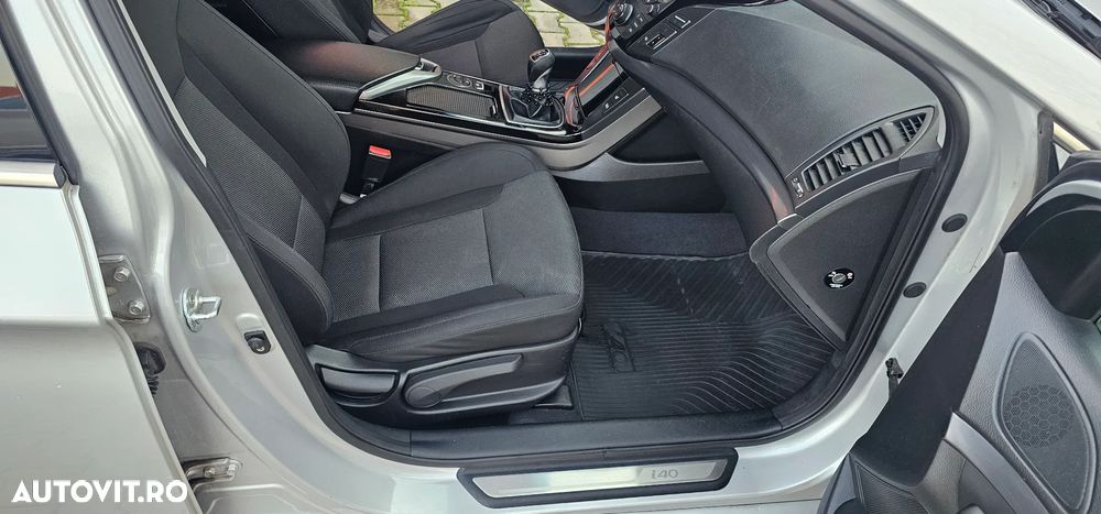 Hyundai i40 Kombi 1.7 CRDi Premium - 6