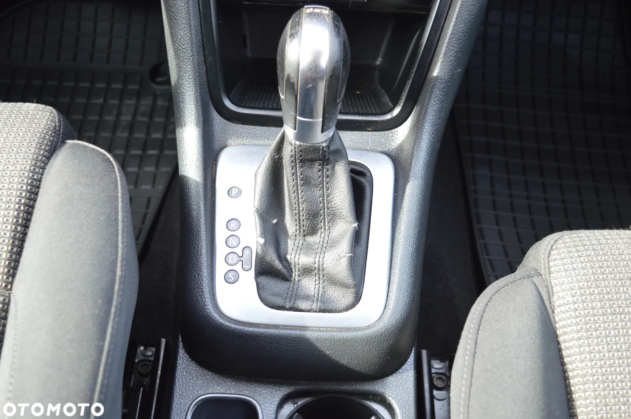 Volkswagen Sharan 2.0 TDI DSG BlueMotion Technology Comfortline - 17
