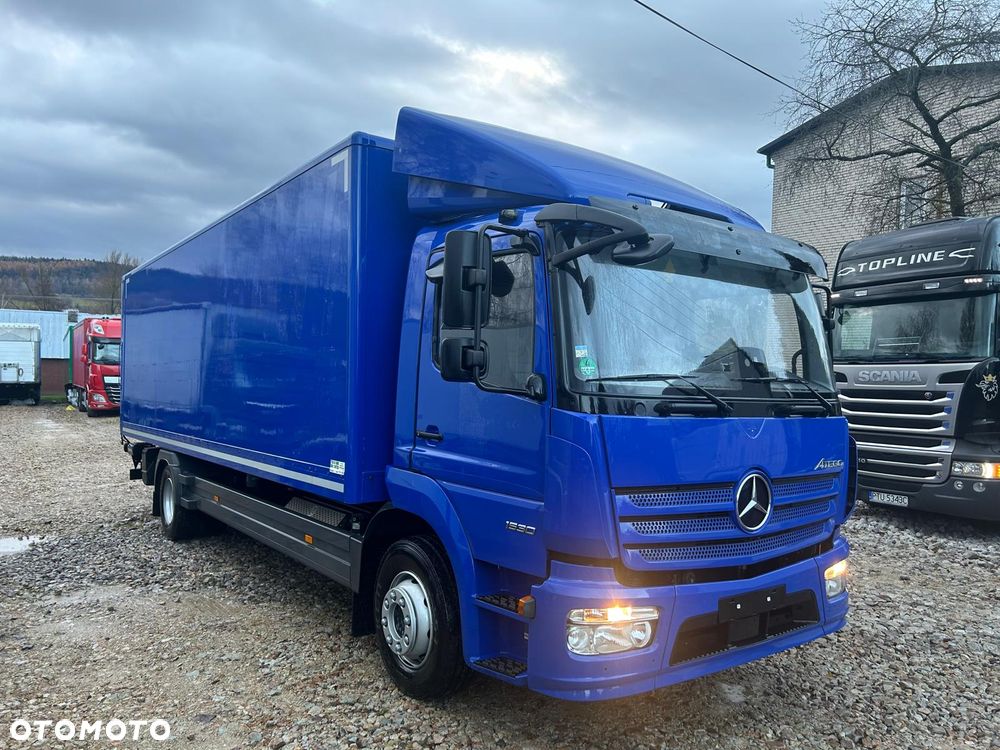 Mercedes-Benz Atego 1224 7.75m TOP1 STAN WINDA HAK z Niemiec tylko 320 000km UBRANIÓWKA czyściutki 6 cylindrów - 17