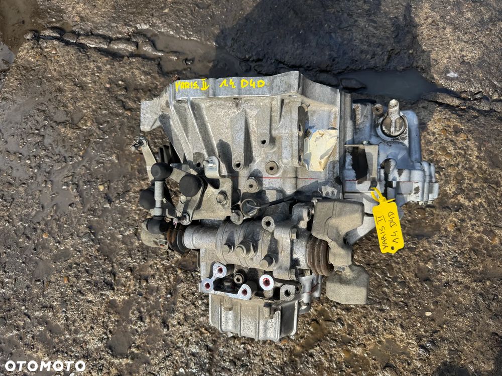 Skrzynia biegów Yaris II 1.4 D4D OE - 1