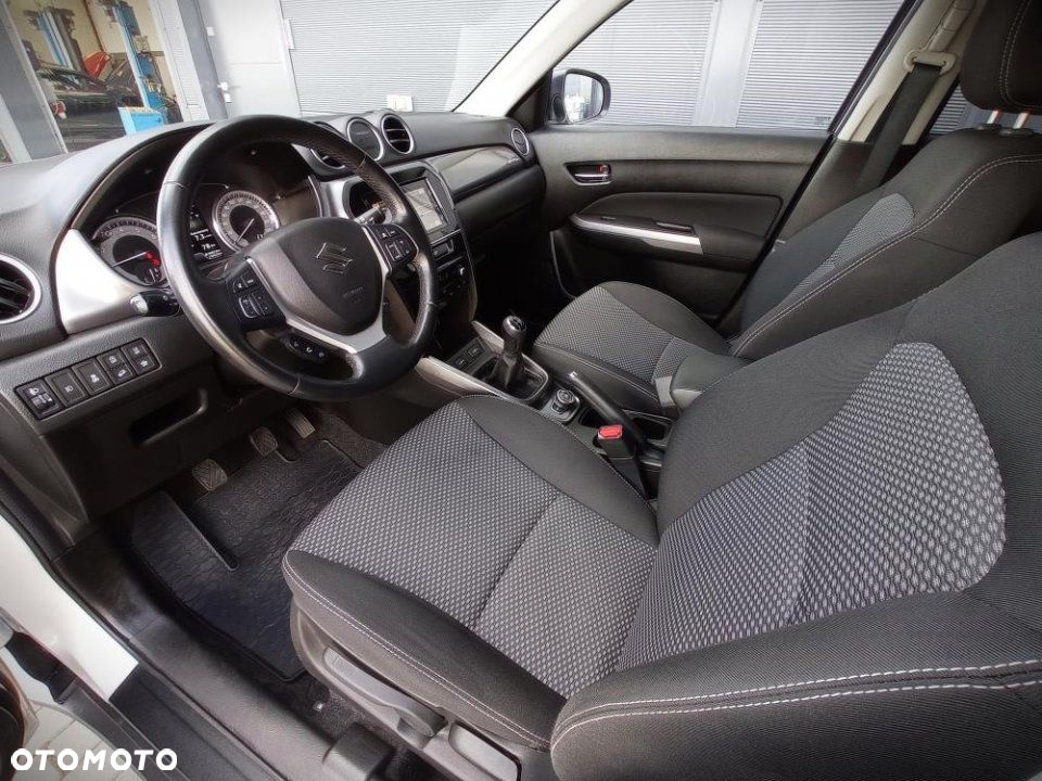 Suzuki Vitara - 10