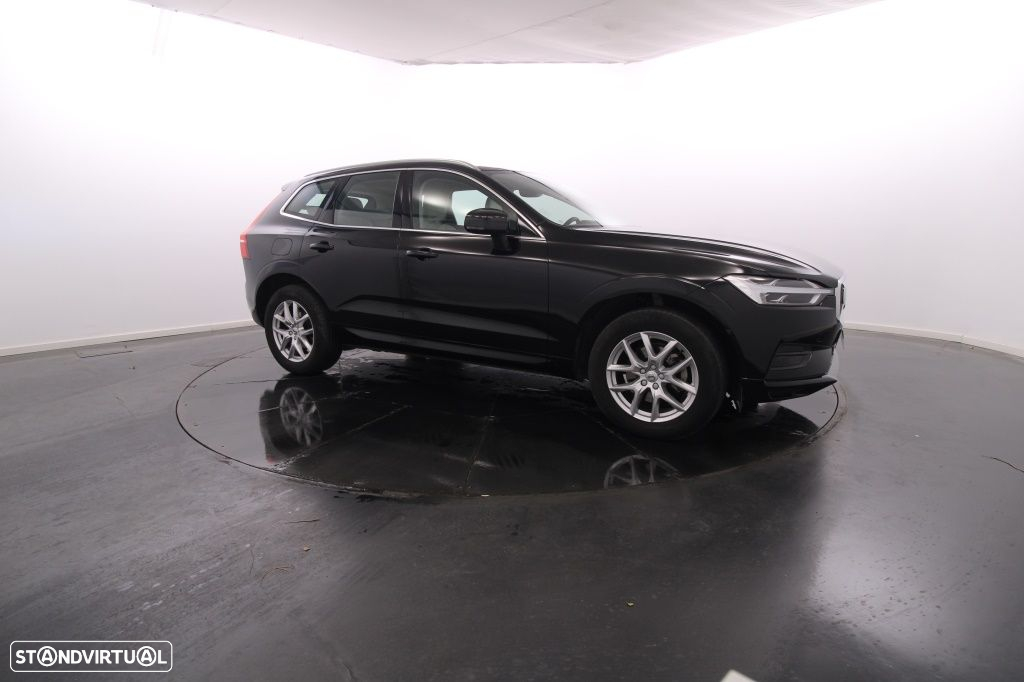 Volvo XC 60 2.0 D4 Momentum Geartronic - 10