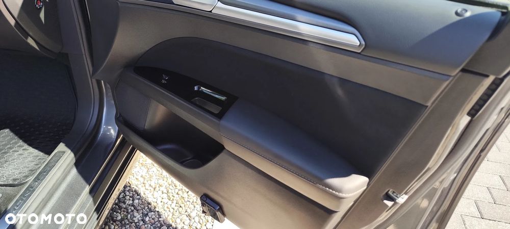 Ford Mondeo 2.0 TDCi Titanium PowerShift - 10