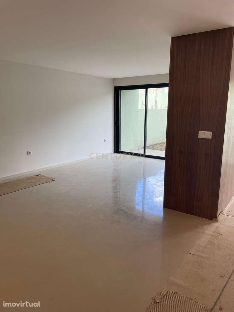 Luxuosa Moradia T4 em Valongo, Porto - Grande imagem: 3/19