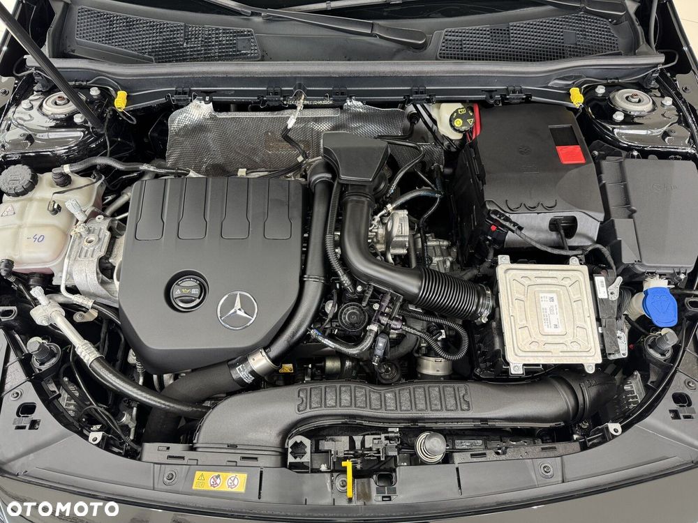 Mercedes-Benz Klasa A 180 Style 7G-DCT - 19