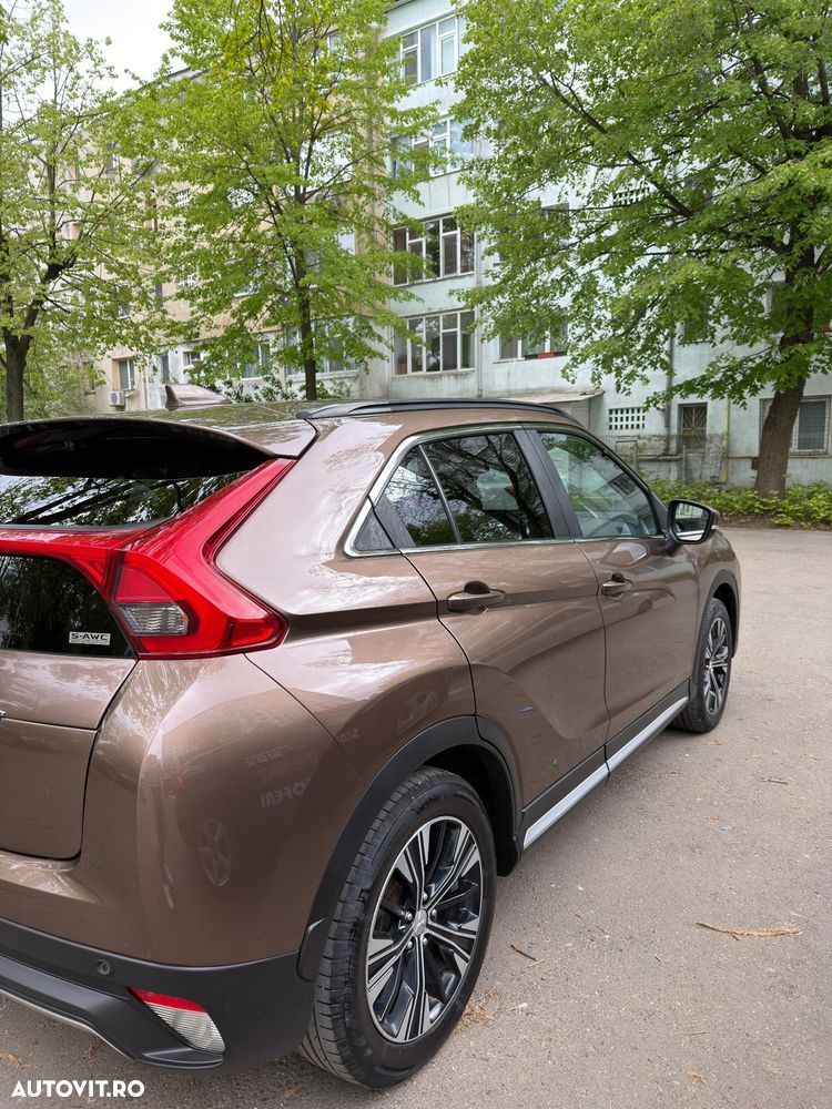 Mitsubishi Eclipse-Cross - 7