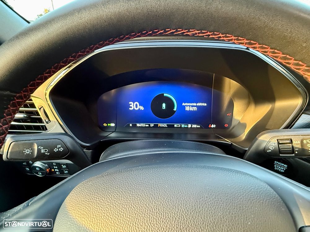 Ford Kuga 2.5 PHEV ST-Line X - 17