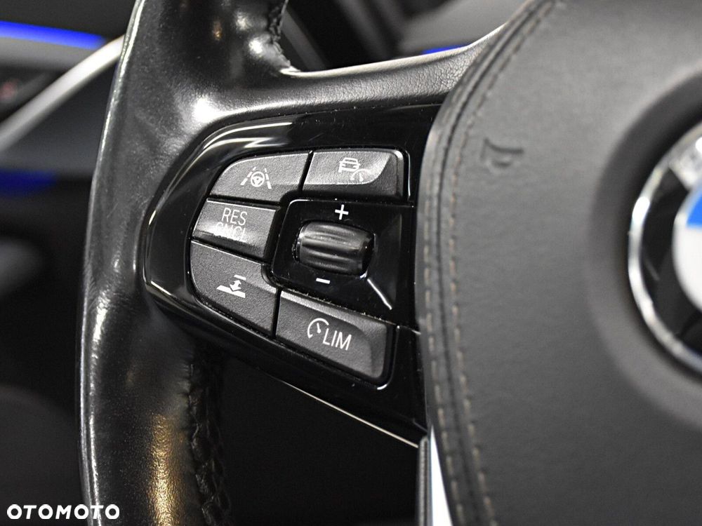 BMW Seria 5 530i GPF xDrive Luxury Line sport - 21