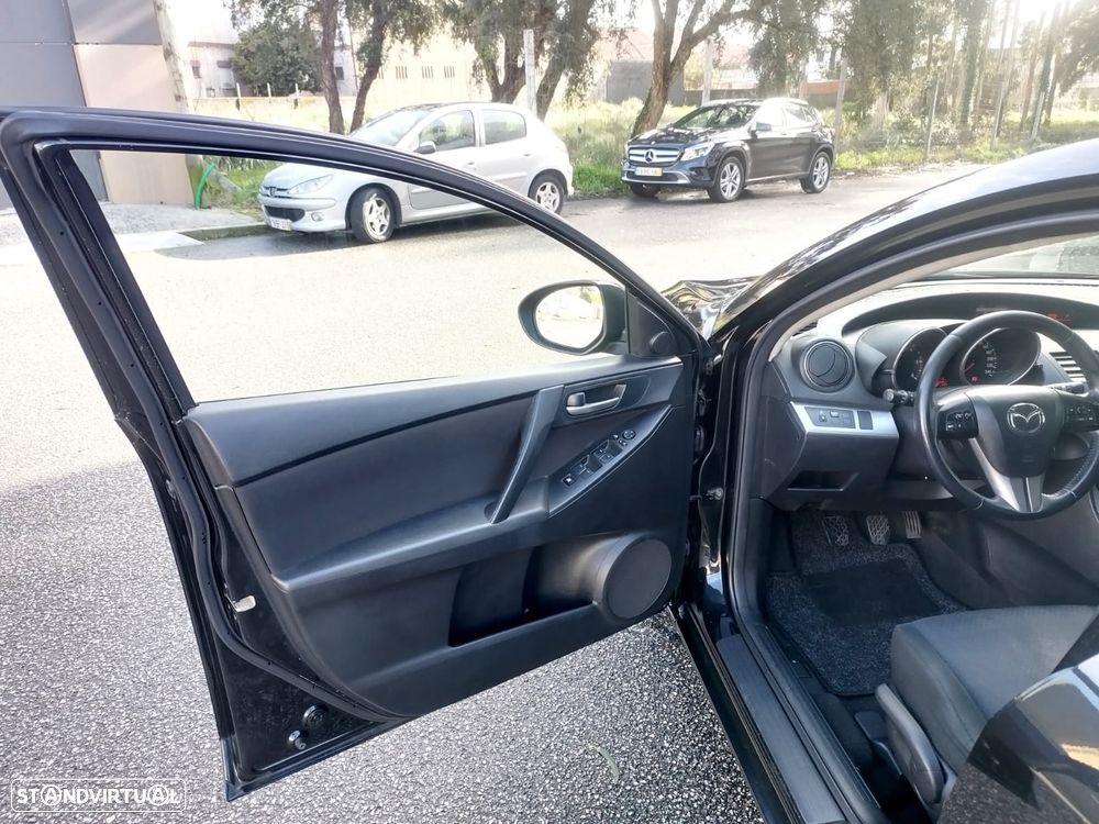 Mazda 3 Hatchback MZ-CD 1.6 Comfort - 19
