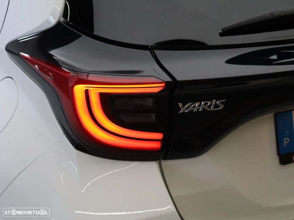 Toyota Yaris 1.5 VVT-i Exclusive - 11