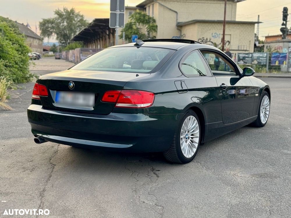 BMW Seria 3 320i Aut. - 5