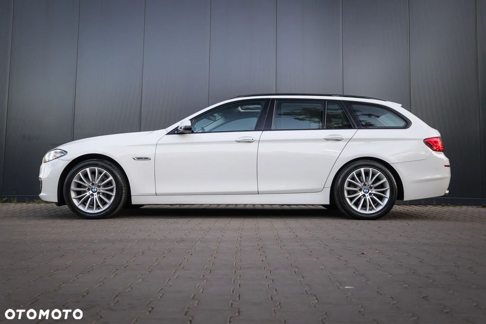 BMW Seria 5 525d xDrive Sport-Aut Modern Line - 7
