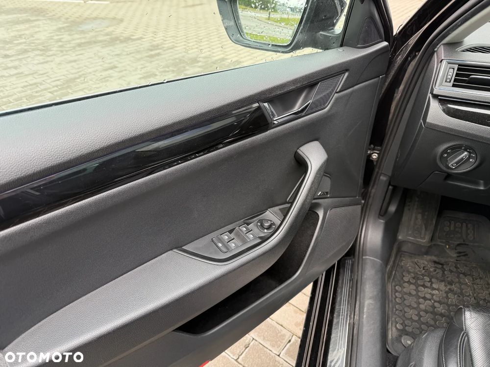 Skoda Superb 2.0 TDI L&K DSG - 10