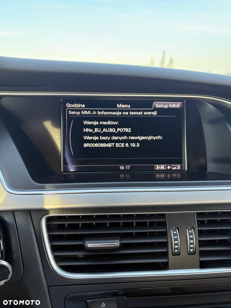 Audi A4 Avant 2.0 TDI Quattro - 29