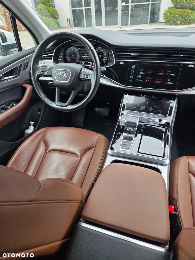 Audi Q7 - 7