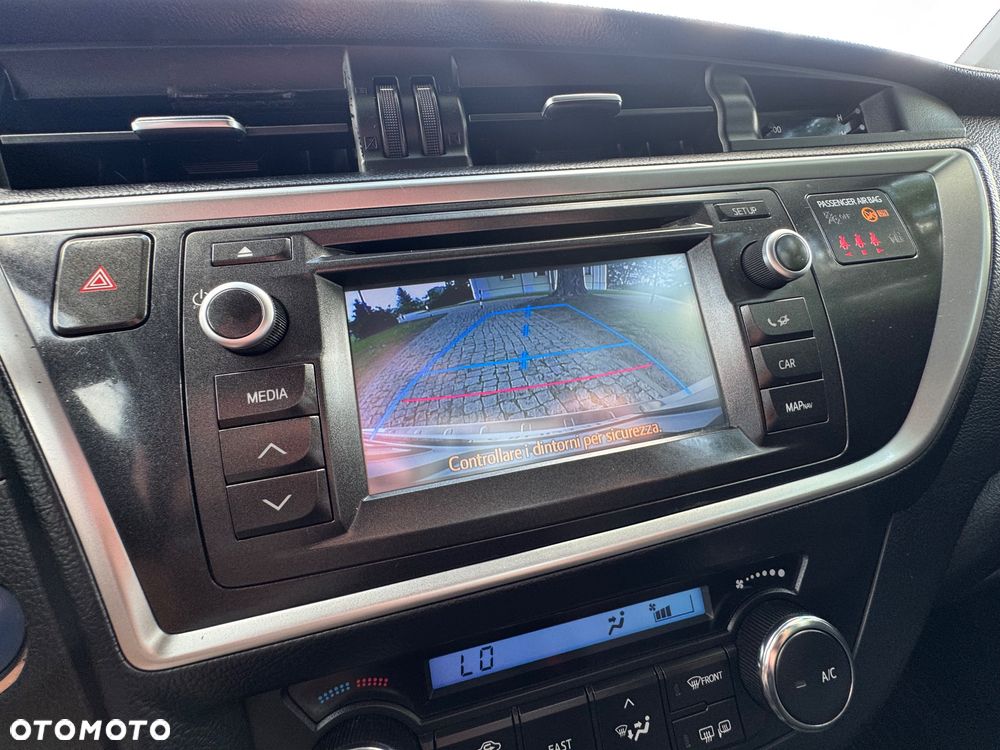 Toyota Auris - 15