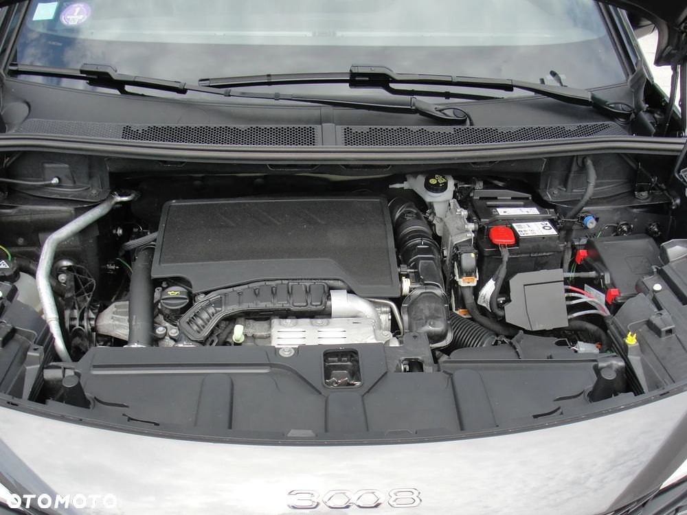 Peugeot 5008 PureTech 130 EAT8 Stop & Start Allure Pack - 16