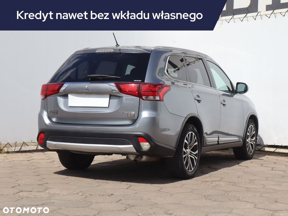Mitsubishi Outlander - 7