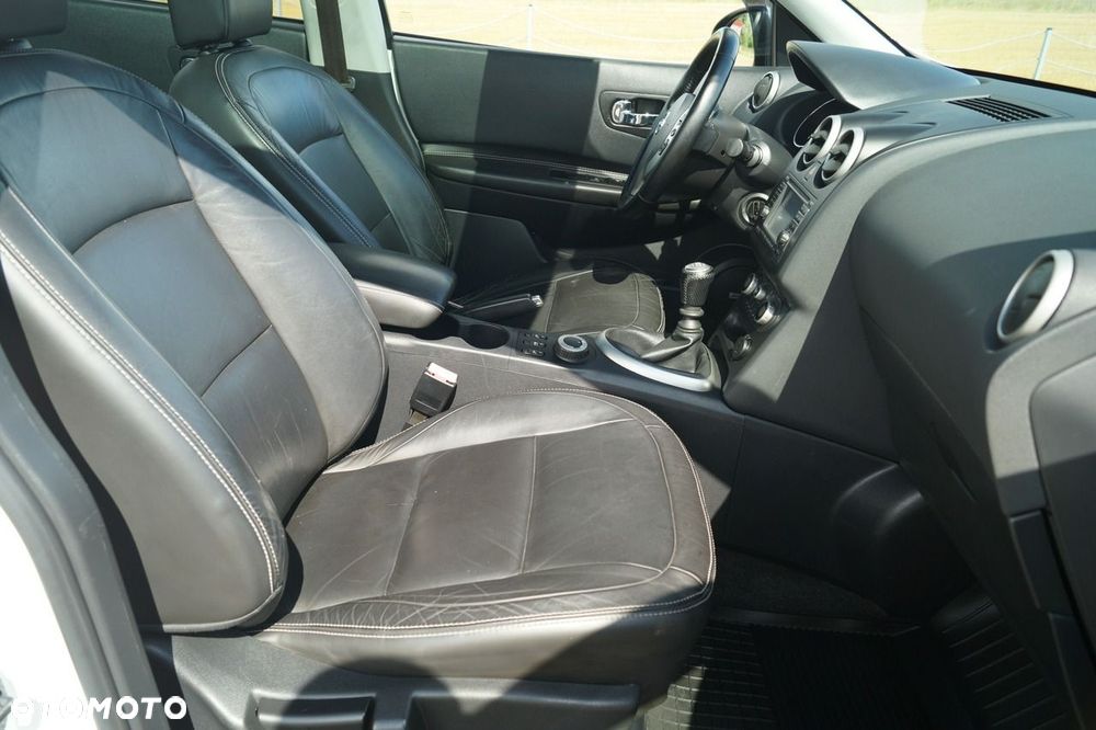 Nissan Qashqai+2 - 20