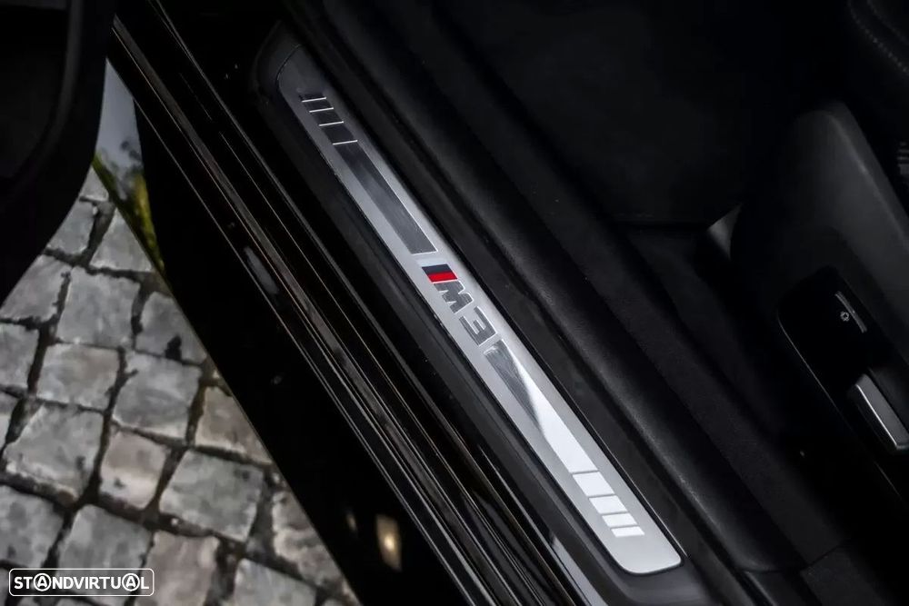 BMW M3 Competition xDrive - 36