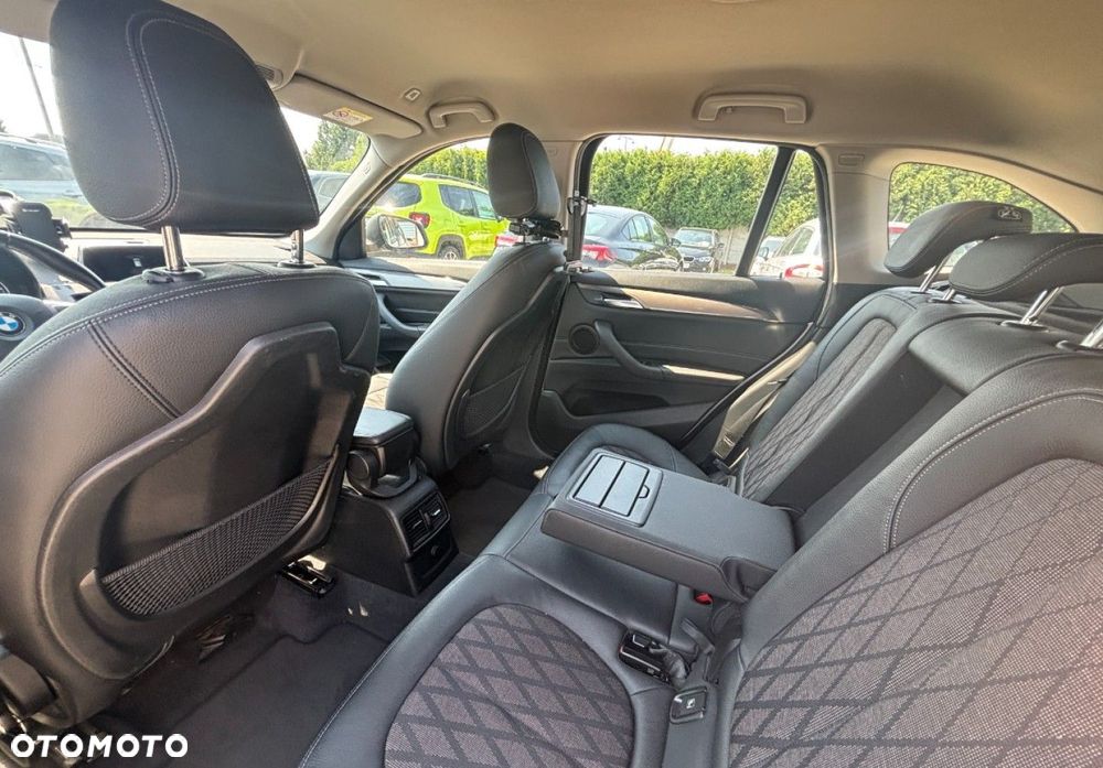 BMW X1 - 14