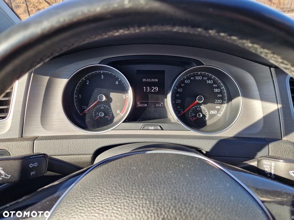Volkswagen Golf 1.6 TDI BMT Comfortline - 12