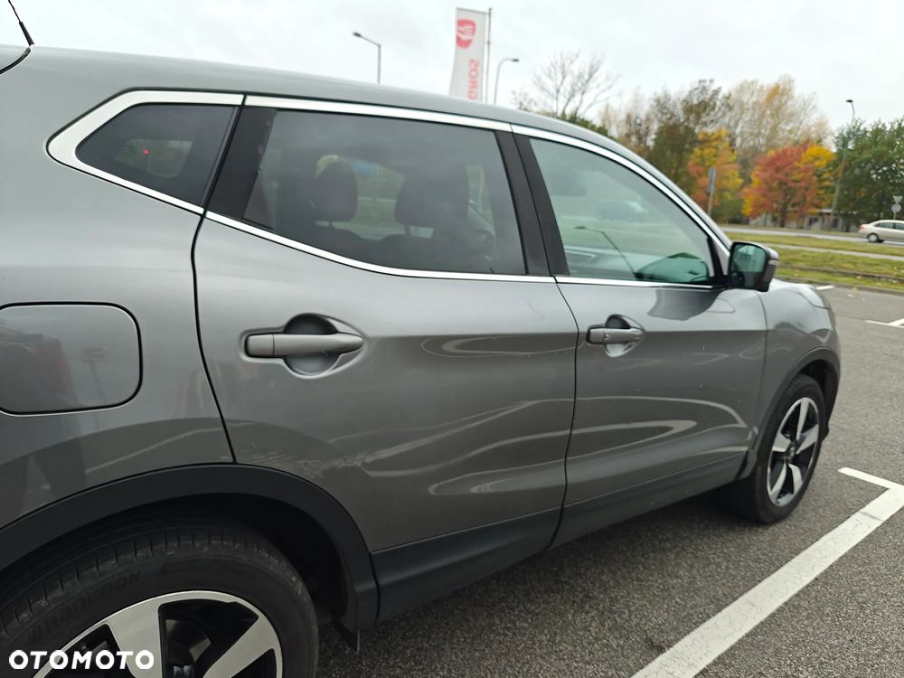 Nissan Qashqai 1.6 DIG-T N-Connecta - 14