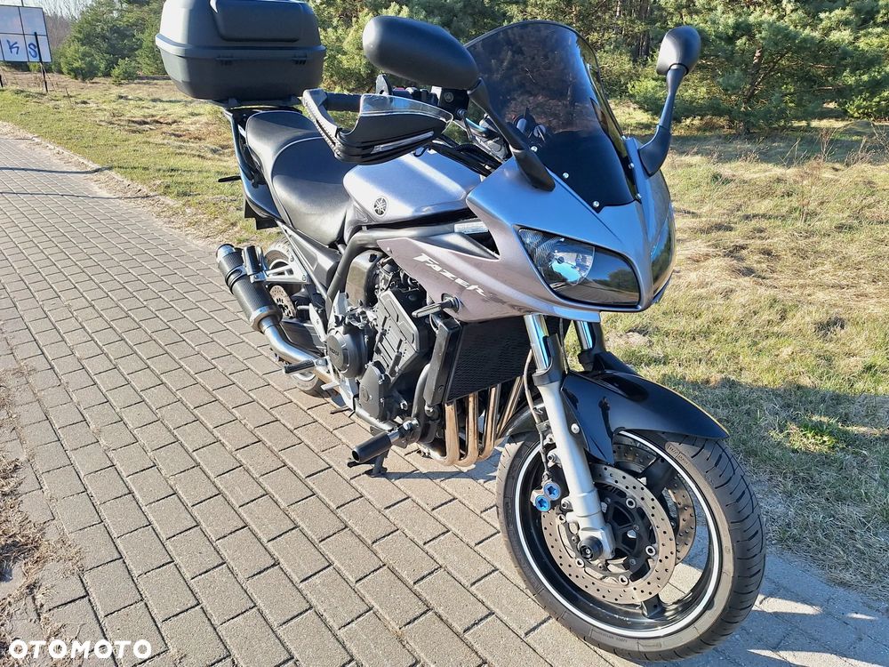 Yamaha FZS - 18