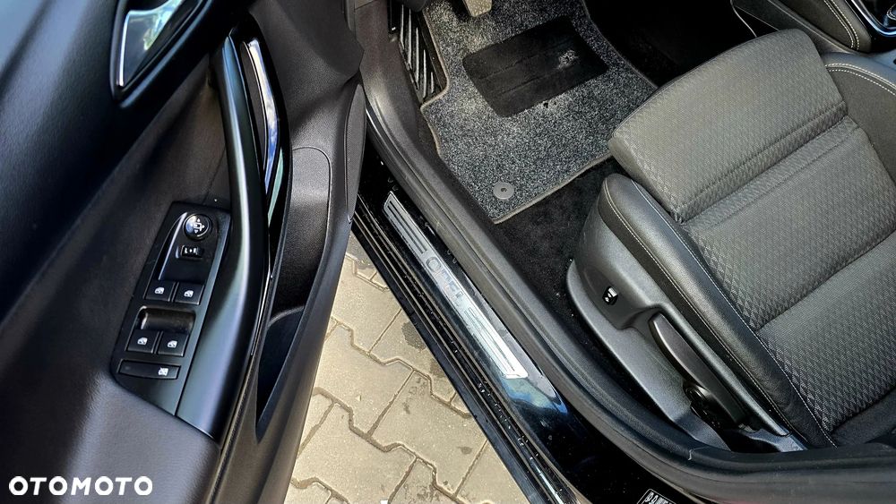 Opel Astra 1.4 Turbo Dynamic - 11