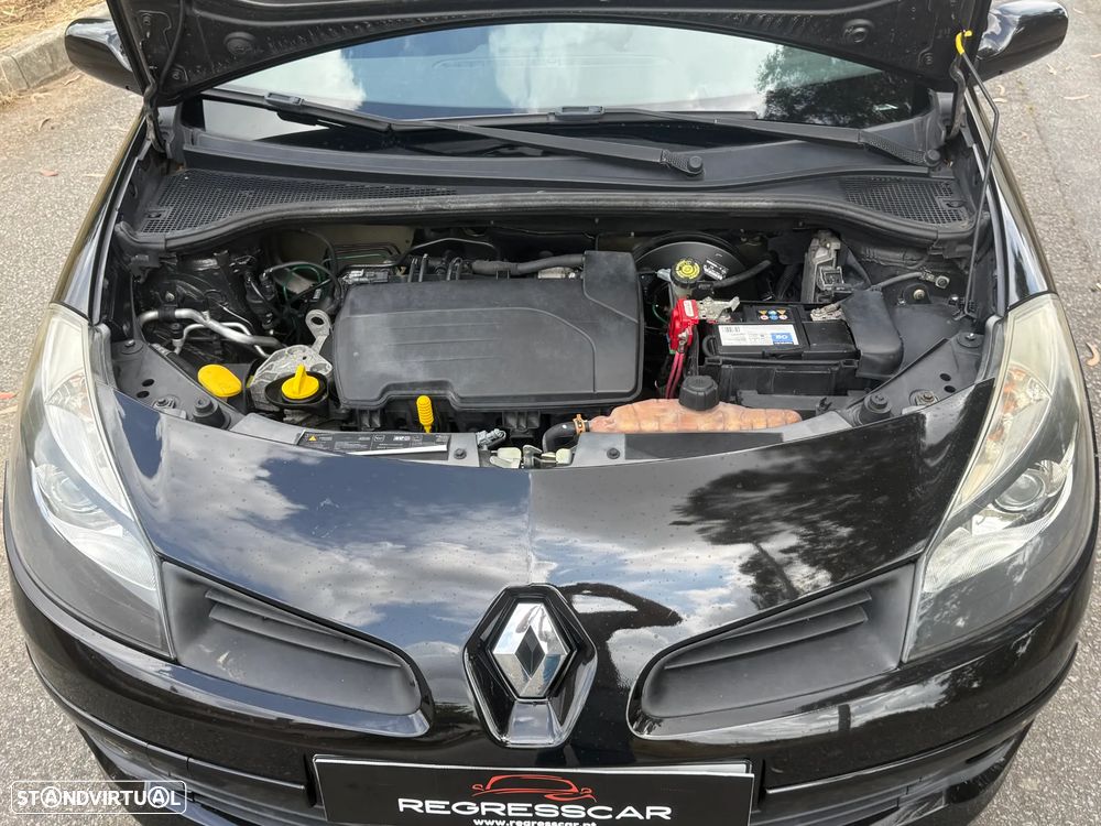 Renault Clio 1.2 16V Confort Dynamique - 26
