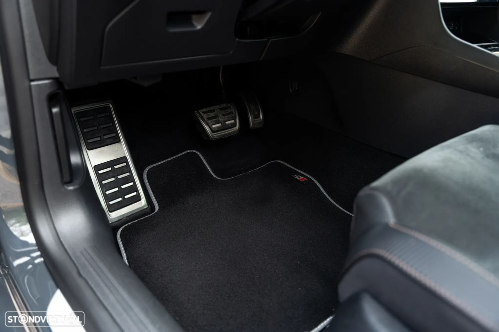 SEAT Leon ST 2.0 TSI Cupra 4Drive DSG S/S - 22