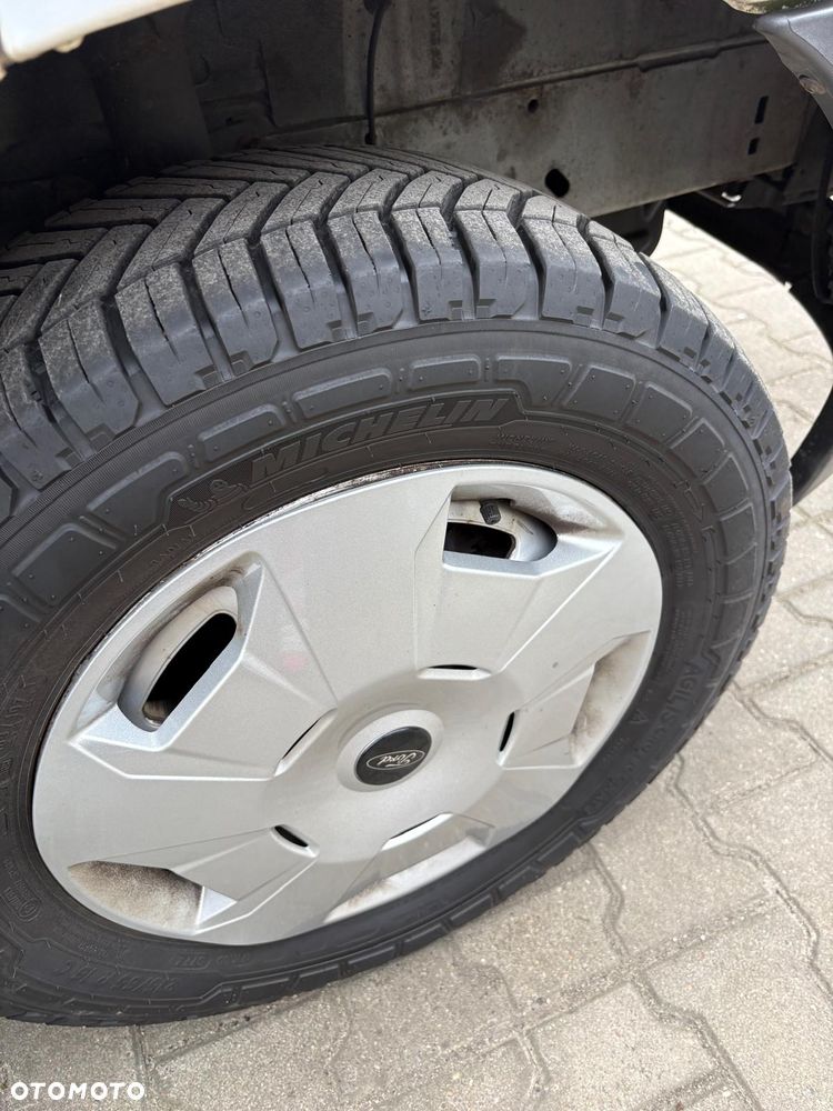 Ford Transit - 11