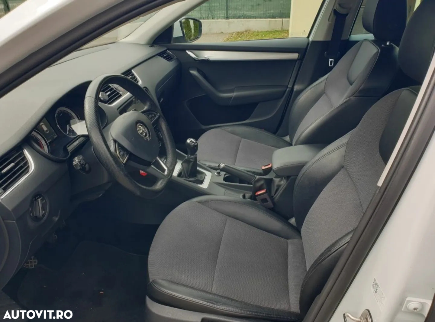 Skoda Octavia Combi Diesel 1.6 TDI Active - 7