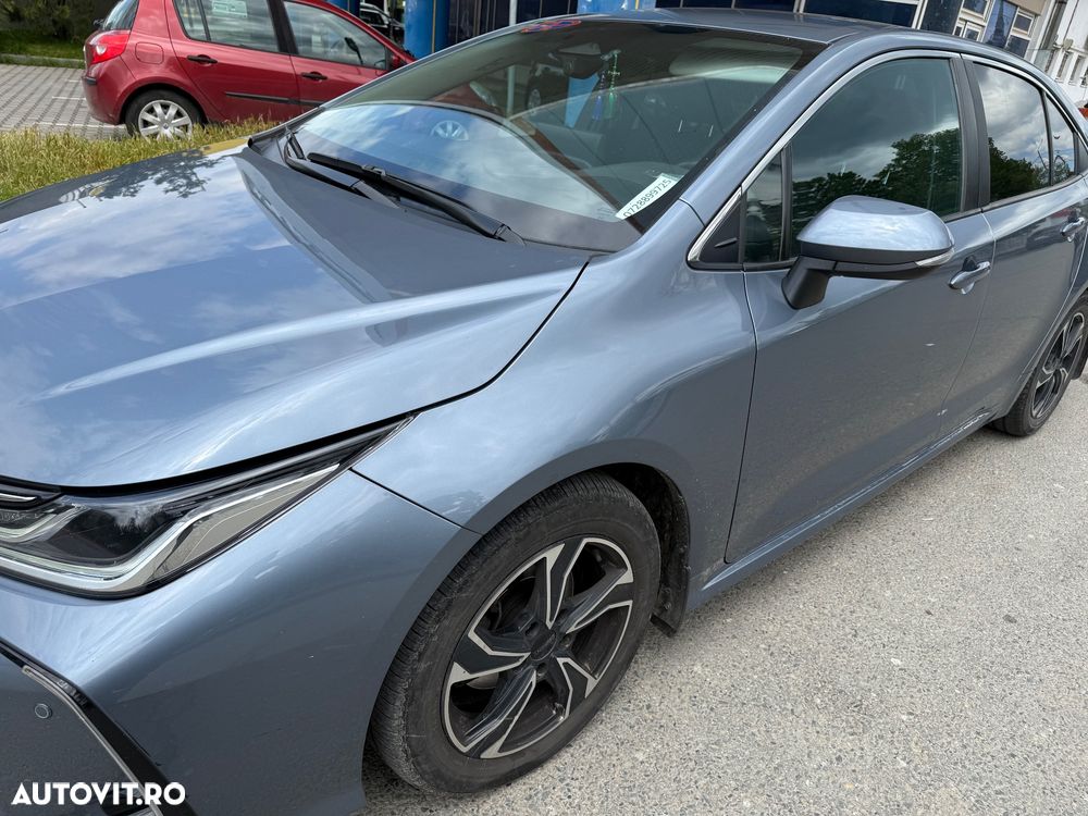 Toyota Corolla - 3
