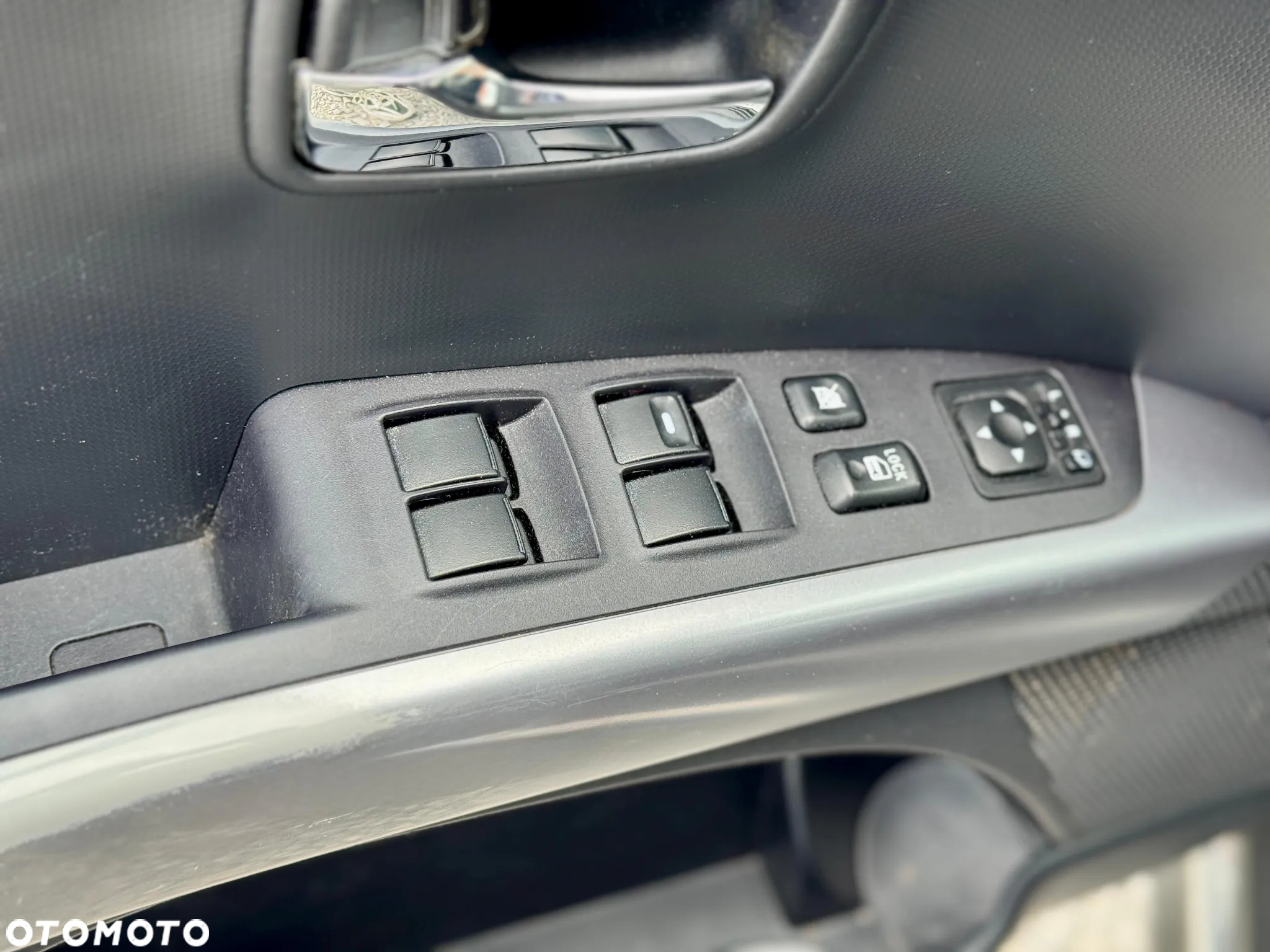 Mitsubishi Outlander 2.4 4WD CVT Intense - 16