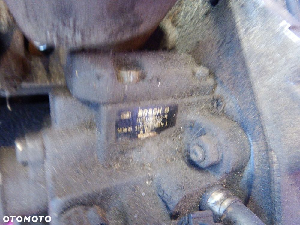 ALFA ROMEO 147 SILNIK 1.9JTD 937A2000 TEST KOMPRES - 12
