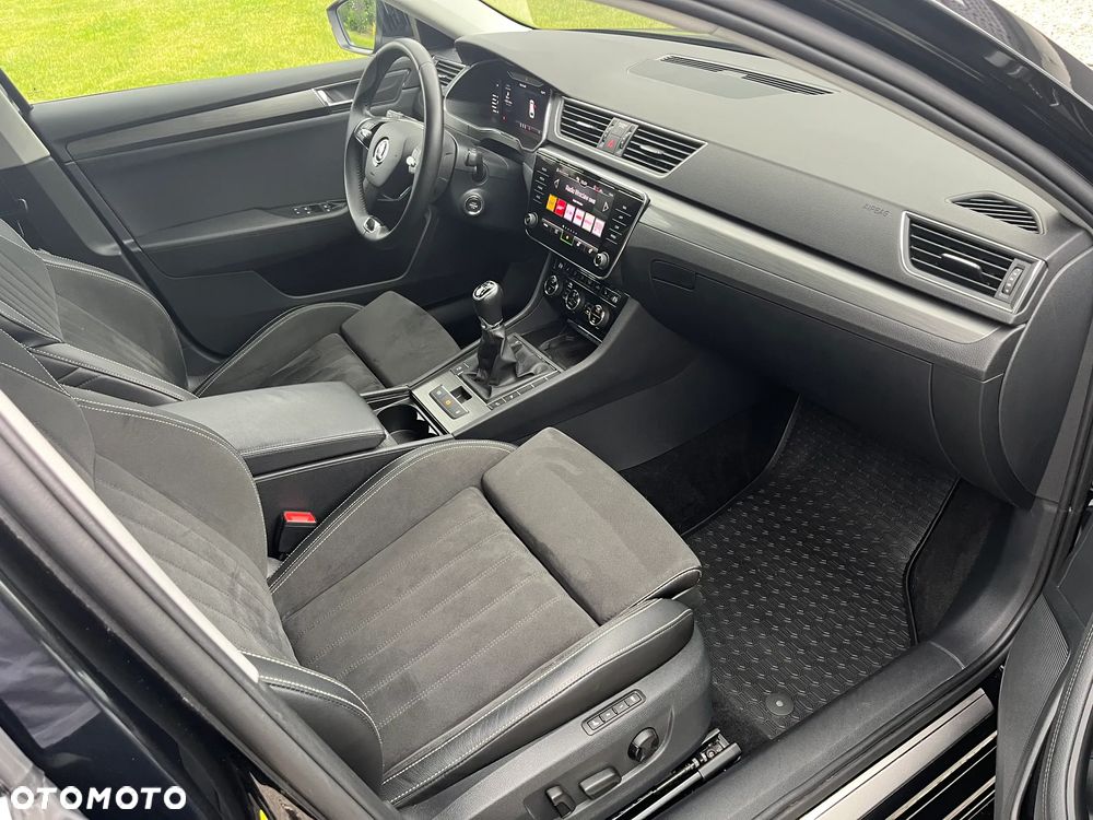 Skoda Superb 2.0 TDI SCR Style - 11
