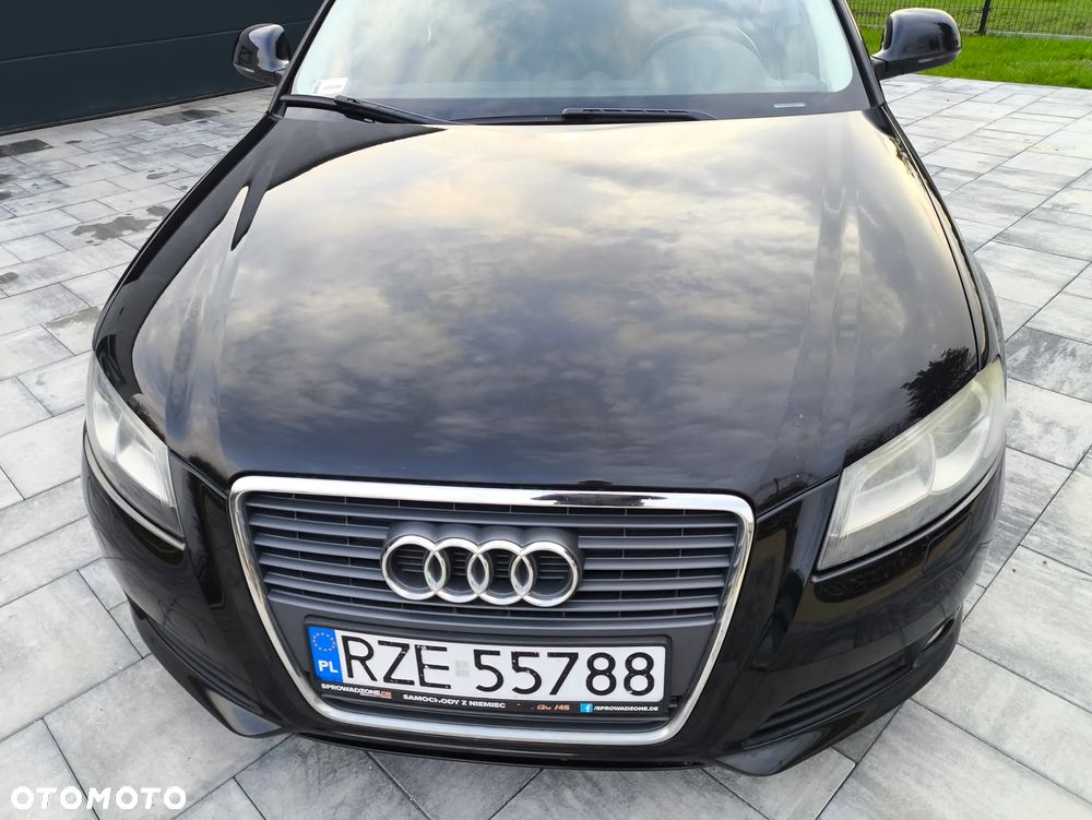 Audi A3 Sportback 2.0 TDI Attraction - 2