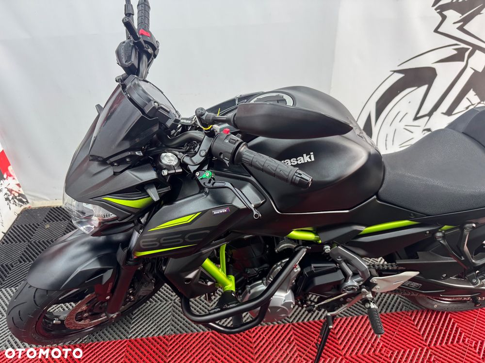 Kawasaki Z 650 - 12