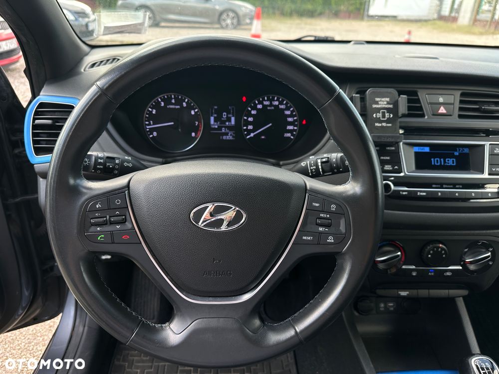 Hyundai i20 1.2 GO - 17