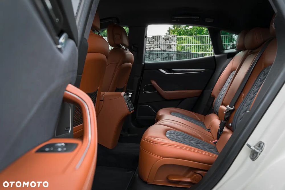 Maserati Levante Modena - 12