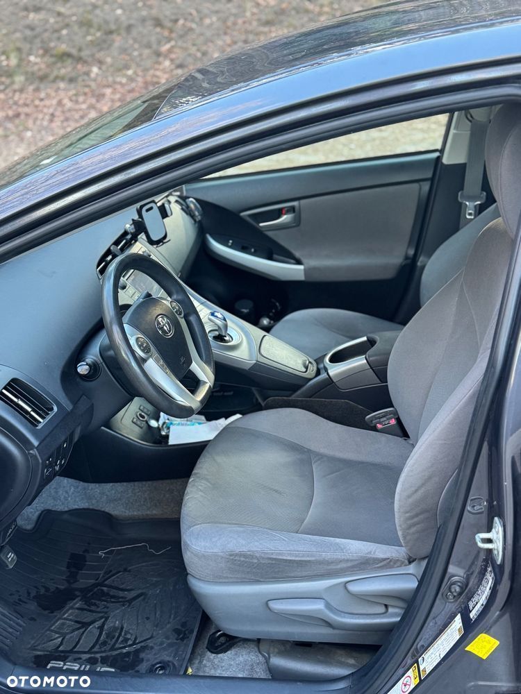 Toyota Prius 1.8 HSD Prestige - 7