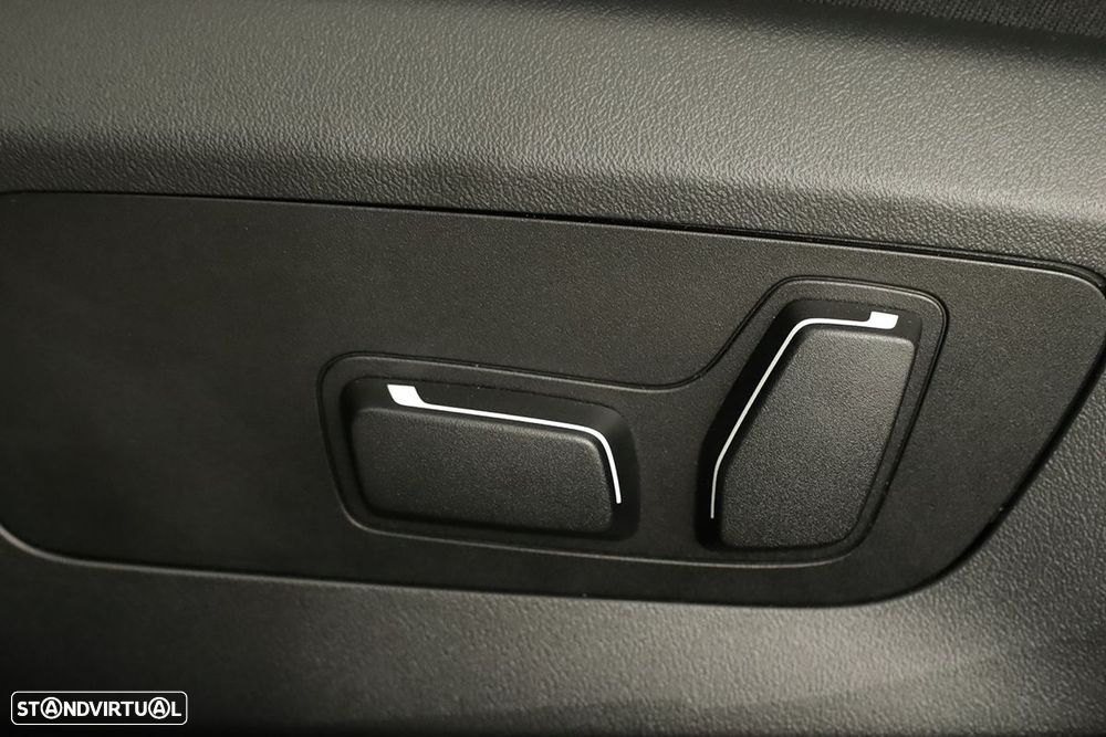 BMW 520 d Pack Desportivo M - 25