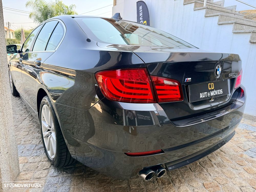 BMW 520 d Exclusive Auto 123g - 23